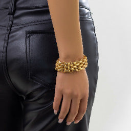 Retro Simple Metal Sweater Chain Necklace For Women - Norellé