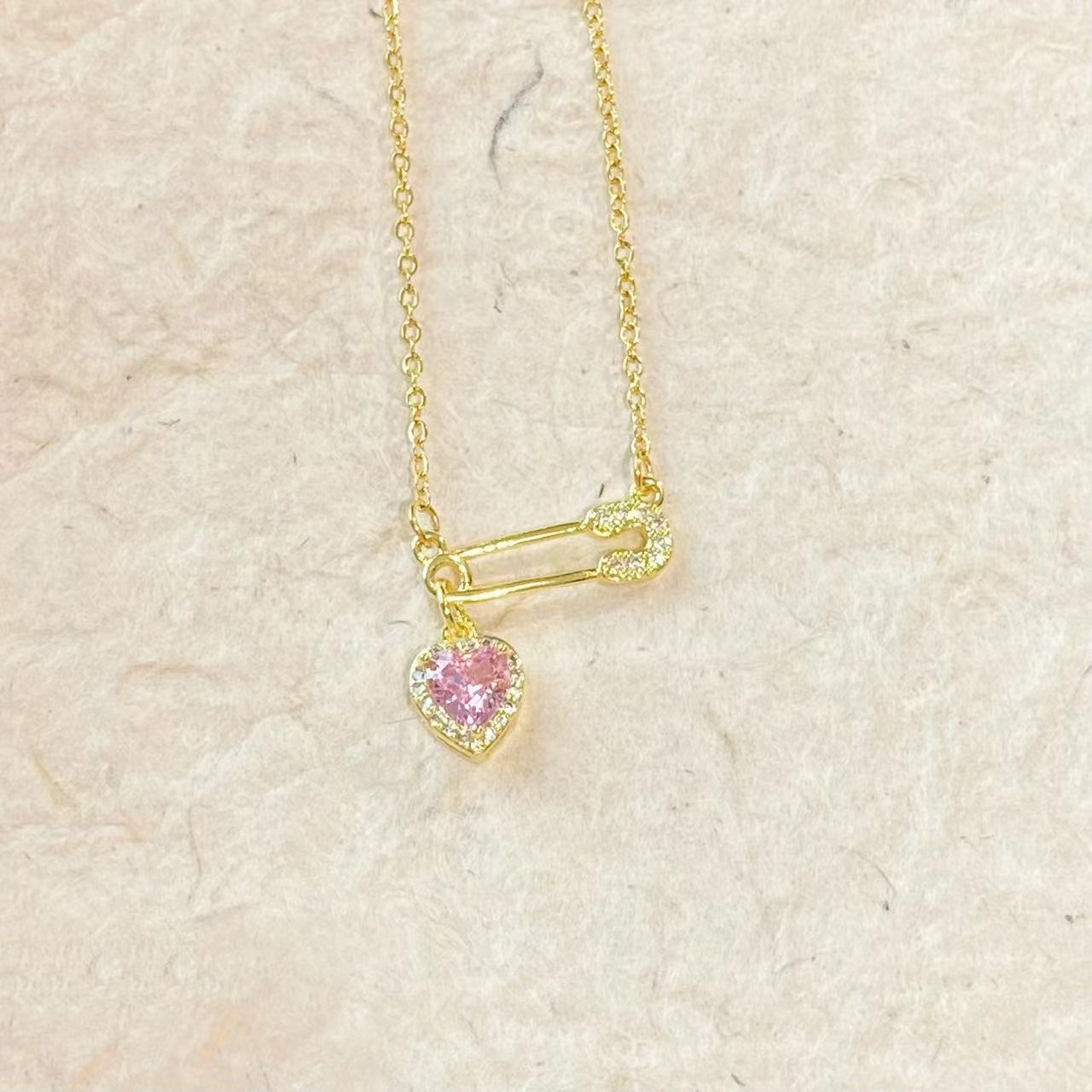 Women's Personalized Pin Pink Heart-shaped Light Luxury Necklace - Norellé