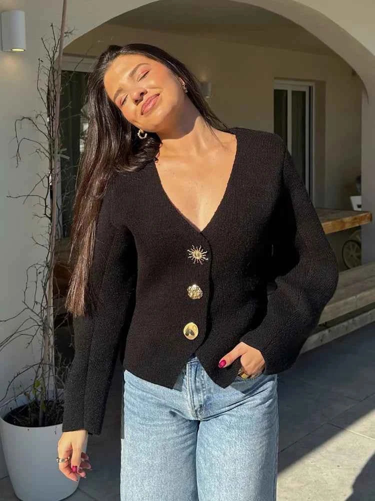 Elegant V-neck Solid Knitted Cardigan For Women