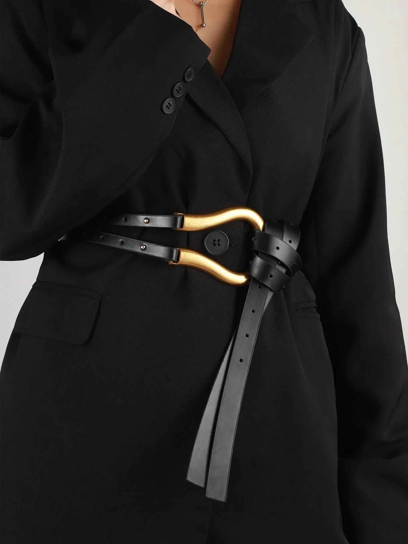 Versatile Horseshoe Buckle Decoration Belt