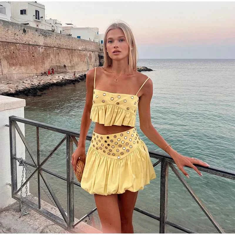 Women Metal Hollow Pleated Suspender Skirt Suit